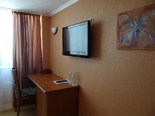 Отель Hotel Elit Pernik Стандартный двухместный номер с 1 кроватью или 2 отдельными кроватями-3