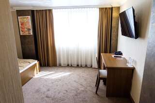 Отель Hotel Elit Pernik Двухместный номер Делюкс с 1 кроватью или 2 отдельными кроватями-7