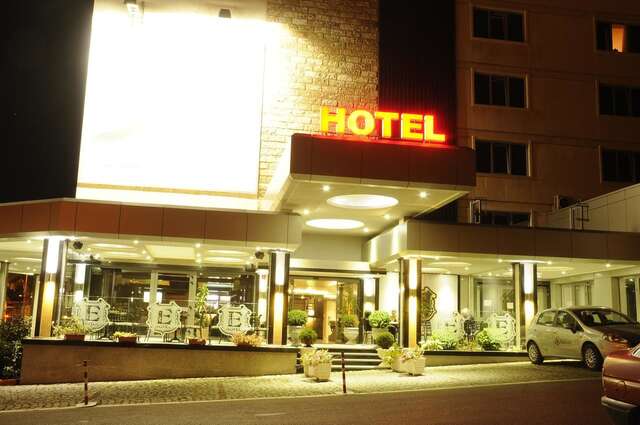 Отель Hotel Elit Pernik-4